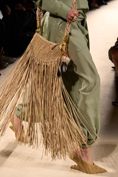 Look 22